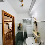 Mara's * كاتانيا