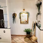 Mara's * كاتانيا